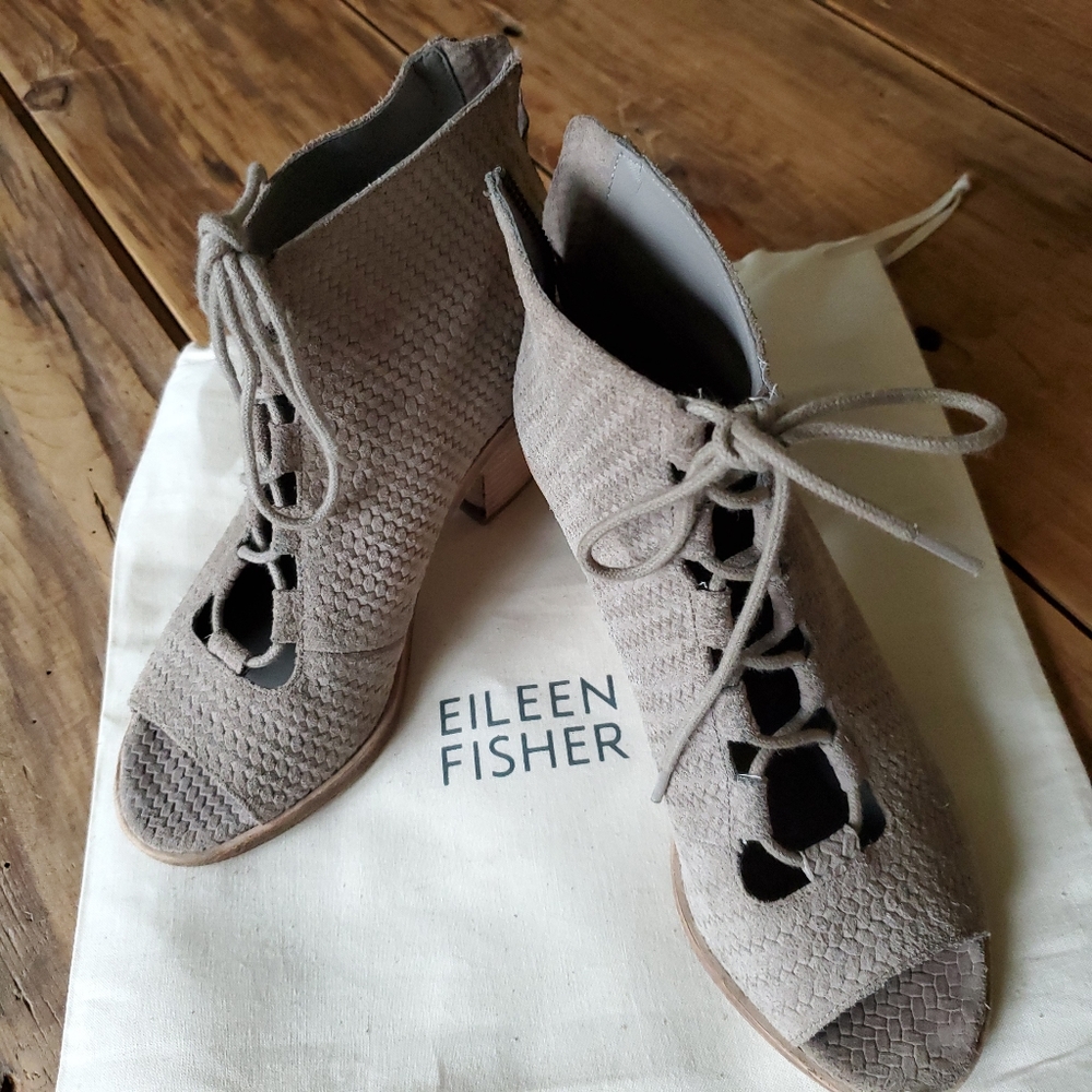 EILEEN FISHER Women's Fallon Textured Open Toe Suede Bootie Size 6